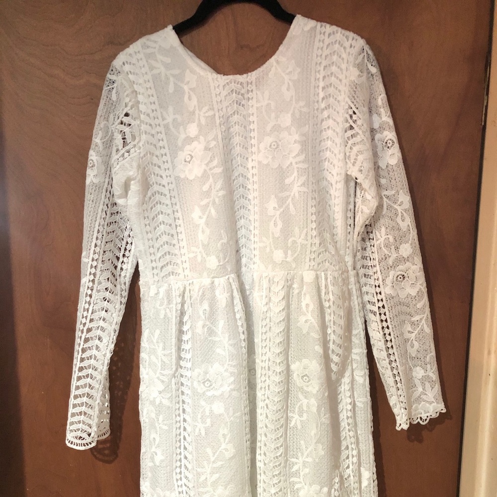 *New* Short White Lace Stevie Hender Dress